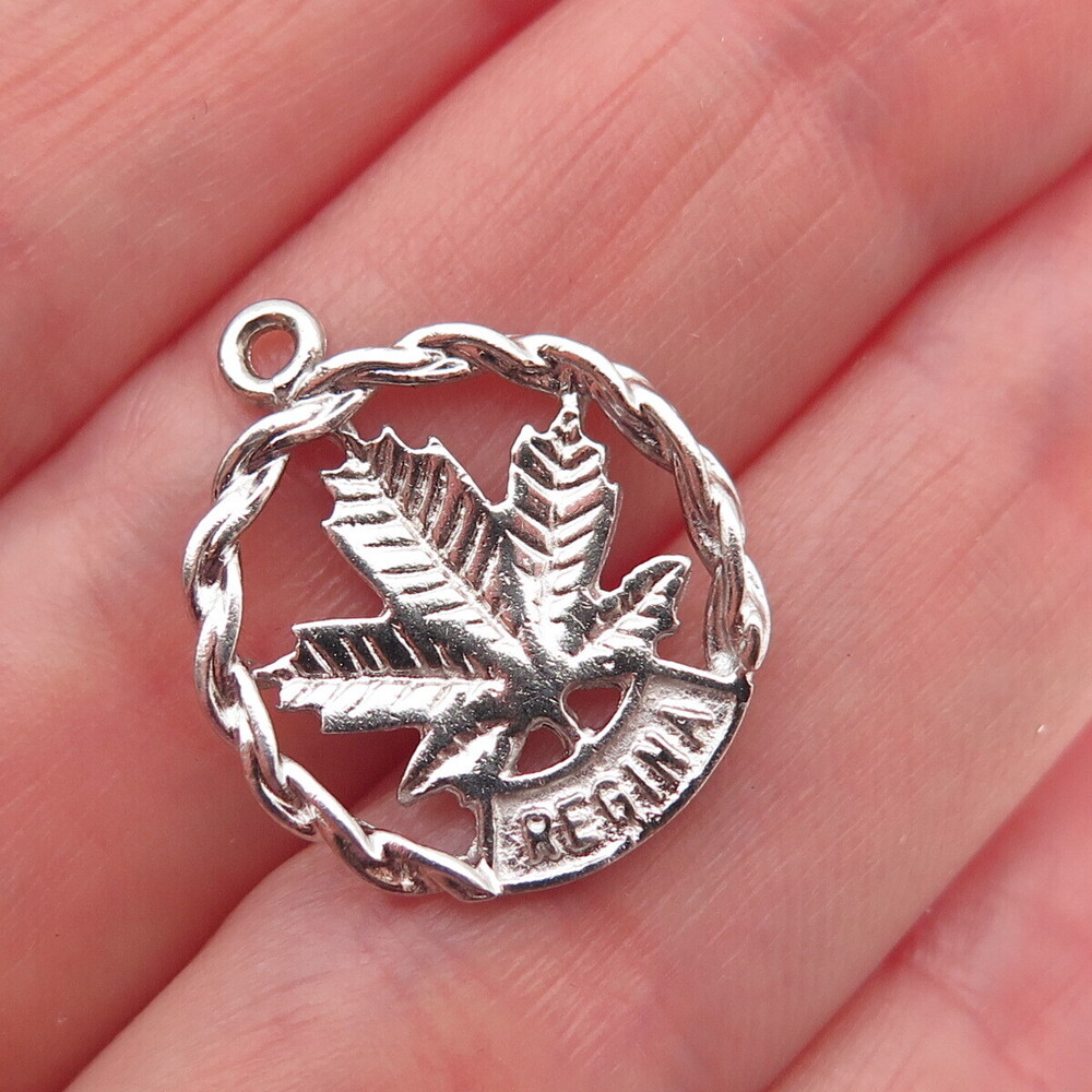 Rembrandt 925 Sterling Silver Vintage Regina Maple Leaf Mini Charm Pendant
